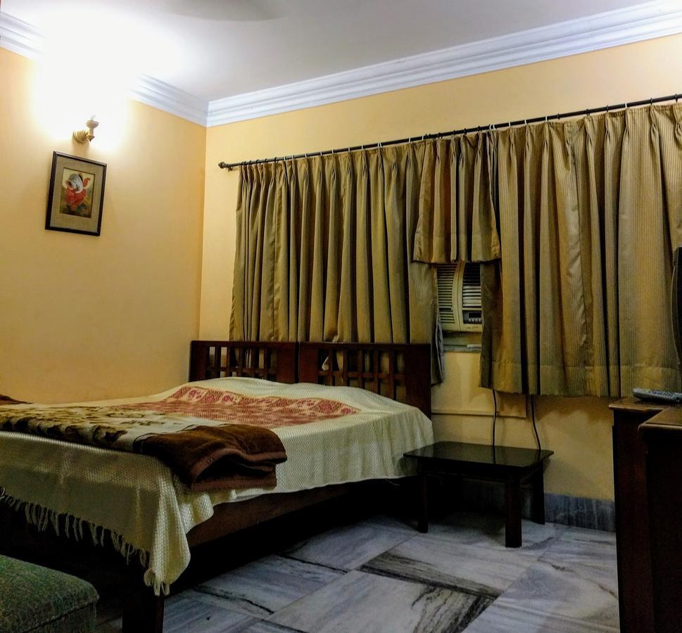 Ashray Guesthouse Calcutta Buitenkant foto