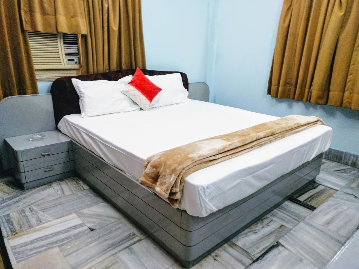 Ashray Guesthouse Calcutta Buitenkant foto