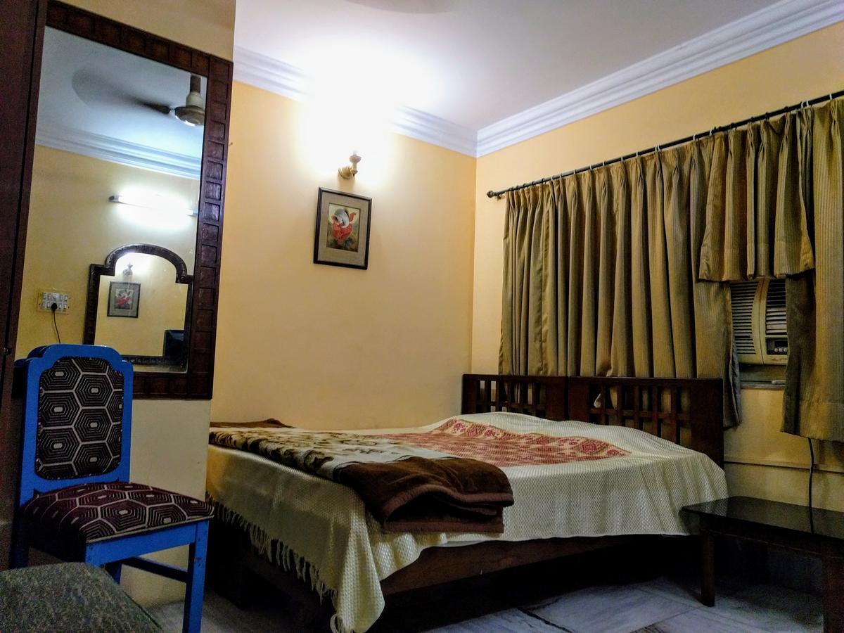 Ashray Guesthouse Calcutta Buitenkant foto